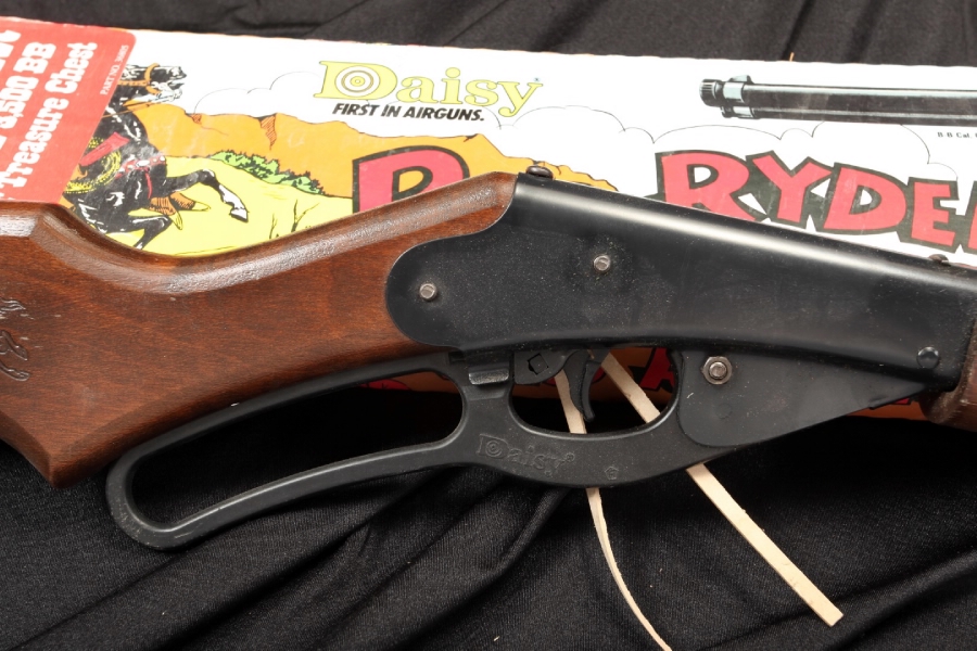 Daisy Red Ryder Bb Gun 1938b In The Box W/ Bb`S For Sale At GunAuction ...